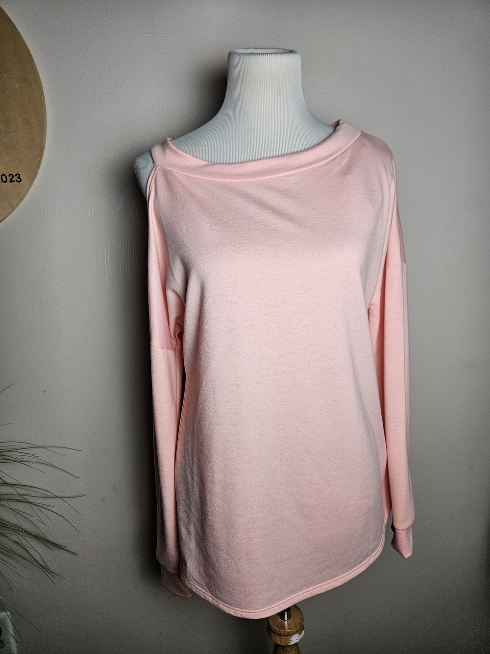 Relaxed Off-Shoulder Long Sleeve Blouse - Light Pink